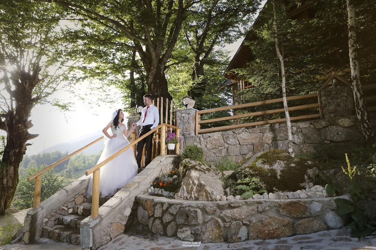 Chalet Kujta Peje Exteriér fotografie